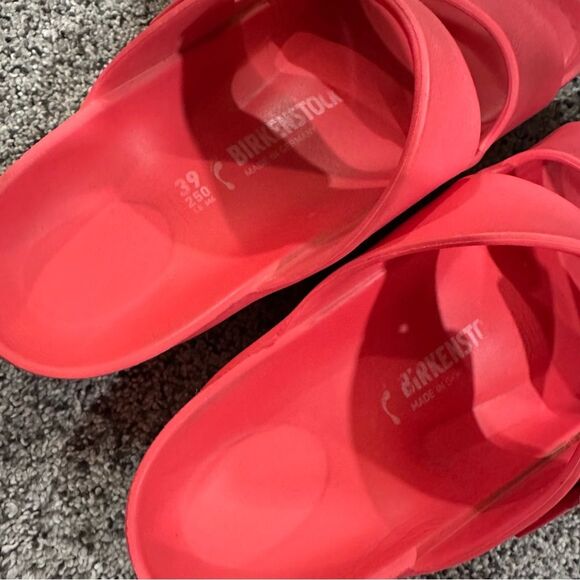Birkenstock Light Red Eva Slide Sandals - Size 39 / 8-8.5 Women’s - Picture 5 of 9